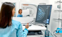 AI Enhances Mammography Screening, Reducing Interval Cancers