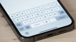 Apple Targets Persistent iPhone Keyboard Glitches in iOS 26.4 Patch