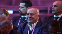 Advocaat Steps Down as Curacao Coach for Family Health Reasons