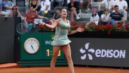 Sabalenka's French Open Hopes Clouded by Injury After Rome Exit