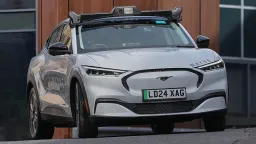 London Streets Test AI-Powered Driverless Taxis