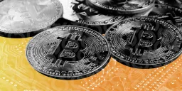 Bitcoin Faces Key Resistance Levels at $78K and $83K, Schwab Analyst Warns