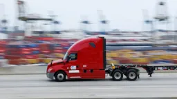 Supreme Court Overturns Trump Tariffs: Businesses Eye Billions in Refunds