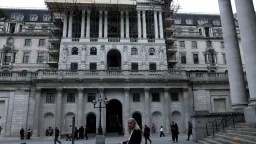 Bank of England Probes AI's Financial System Risks