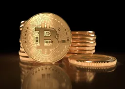Bitcoin Forms Rare Gold-Like Fractal Amid $75,000 Rally