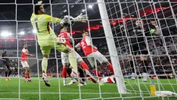 Leverkusen Edges Dortmund 1-0, Boosts Champions League Hopes
