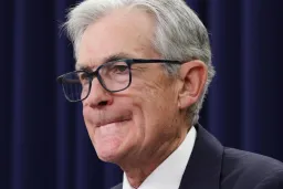 Bitcoin Rally Pauses Ahead of Fed Decision Amid Hawkish Risk