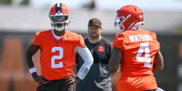 Browns Coach Monken Keeps QB Competition Open Amid Uneven Reps and Shedeur Sanders Buzz