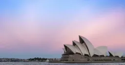 Coinbase Secures Key Australian License, Expanding Financial Offerings