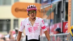 Richard Carapaz Undergoes Surgery Weeks Before Giro d'Italia