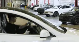 Chinese EVs Arrive in Canada Amid Privacy and Security Warnings