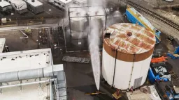 Crack Found in Leaking California Toxic Tank May Ease Blast Threat