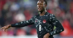 Canada Midfielder Ismaël Koné Suffers Broken Leg During World Cup Victory