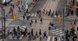 Canada’s Population Declines for Second Straight Quarter Amid Policy Shifts