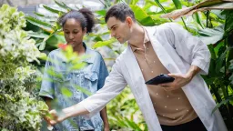Can Humans Catch Infections from Plants? Experts Weigh In