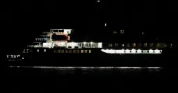 Hantavirus-Stricken Cruise Ship Docks in Canary Islands for Evacuation