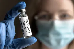 New Study Links COVID Vaccine to Heart Protection Amid Tighter Federal Access