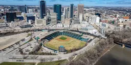 Canadian teen charged with arson after torching American baseball team's bus