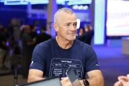 Dell Reports Record Revenue Surge Driven by AI Server Demand