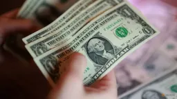 Dollar Strengthens as Middle East Ceasefire Hopes Fade