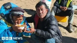 Everest Guide Survives Six Days on Chocolate and Ice After Being Left for Dead