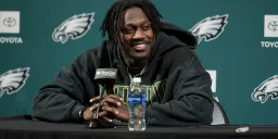 A.J. Brown Traded to New England Patriots, Reunites with Coach Mike Vrabel