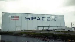 SpaceX Courts Wall Street Ahead of Historic $75 Billion IPO