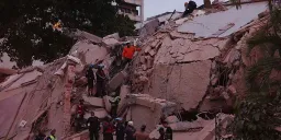 Magnitude 7.5 Earthquake Strikes Venezuela, Panic at Baseball Game