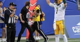 Edmonton Elks Stun Winnipeg Blue Bombers with Late Touchdown Drive
