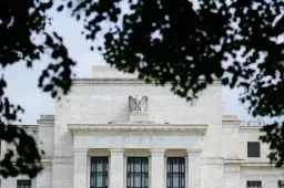 Fed Faces Stagflation Dilemma Amid Iran War and Oil Shock