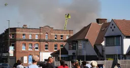 Fire Erupts at Kosher Supermarket in London's Golders Green