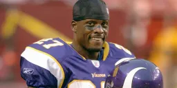Former NFL Defensive Back Ronyell Whitaker Dies at 46