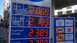 EU Fuel Prices Surge Post-Iran Conflict, Remain Elevated