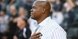 Frank Thomas Sues White Sox Over Unauthorized Jersey Use