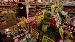Japanese Crisps Brand Halts Production Amid Oil Shortage