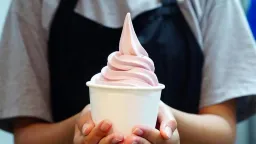 Frozen Yogurt's Health Claim: Nutrition Experts Weigh In
