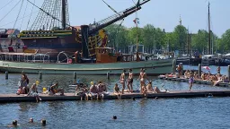 Record Heatwave Grips Europe, Closing Landmarks and Canceling Events
