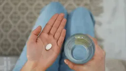 Health Experts Warn of Dangerous 'Paracetamol Challenge' Trend
