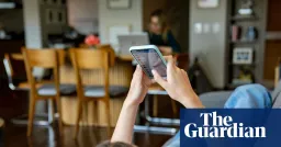 UK Launches Social Media Curbs for Teens in Major Pilot