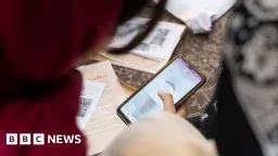 Iranians Use Border Relay Calls and VPNs to Bypass Wartime Communication Blackouts