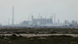 Iran Targets Gulf Energy to Pressure US and Allies