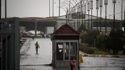 Iranians Risk Arrest at Iraq Border to Evade Tehran's Total Internet Blackout