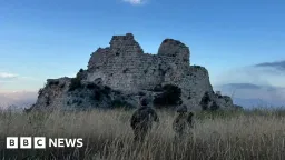 Israel Seizes Crusader Castle in Lebanon as Ground Offensive Expands