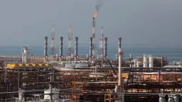 Tehran, Trump Trade Threats Amid Strait Ceasefire Push