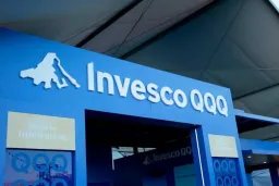 Invesco Targets $4 Trillion Stablecoin Reserve Market with New Tokenized Fund
