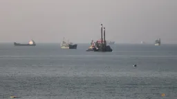 Iran Strikes US Bases in Jordan and Gulf After Hormuz Escalation