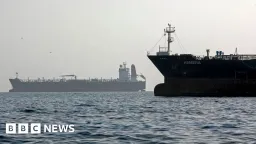 Fresh Air Strikes Between US and Iran Near Strait of Hormuz