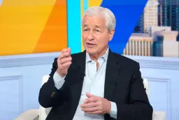 Dimon Urges JPMorgan to Accelerate Blockchain Push
