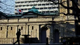 BOJ Warns Oil Prices, Weak Yen Fuel Inflation Pressure