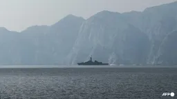 Japan Sets High Bar for Sending Warships to Gulf Oil Lane